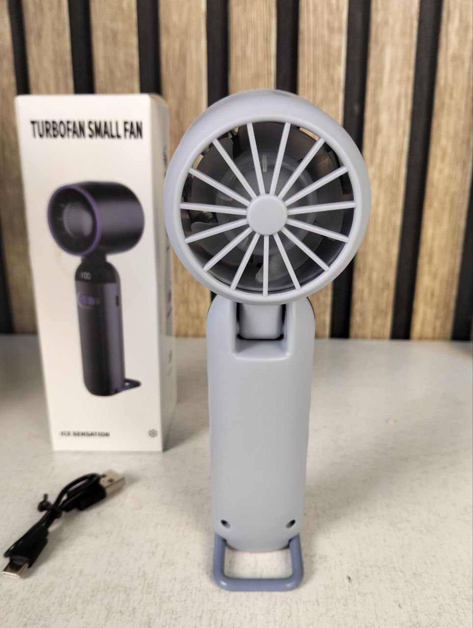 Mini Ventilateur Turbo Sans Pales - 100 Vitesses Réglables et Rechargeable USB - مروحة التوربو الذكية بدون شفرات مع 100 سرعة قابلة للتعديل