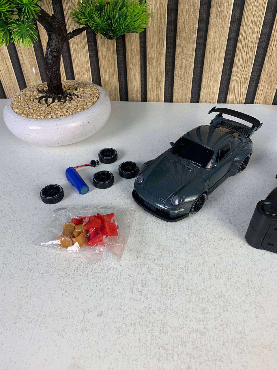 Voiture de Course RC Drift Haute Performance avec Télécommande - سيارة سباق ودرِفت احترافية بجهاز تحكم عن بعد