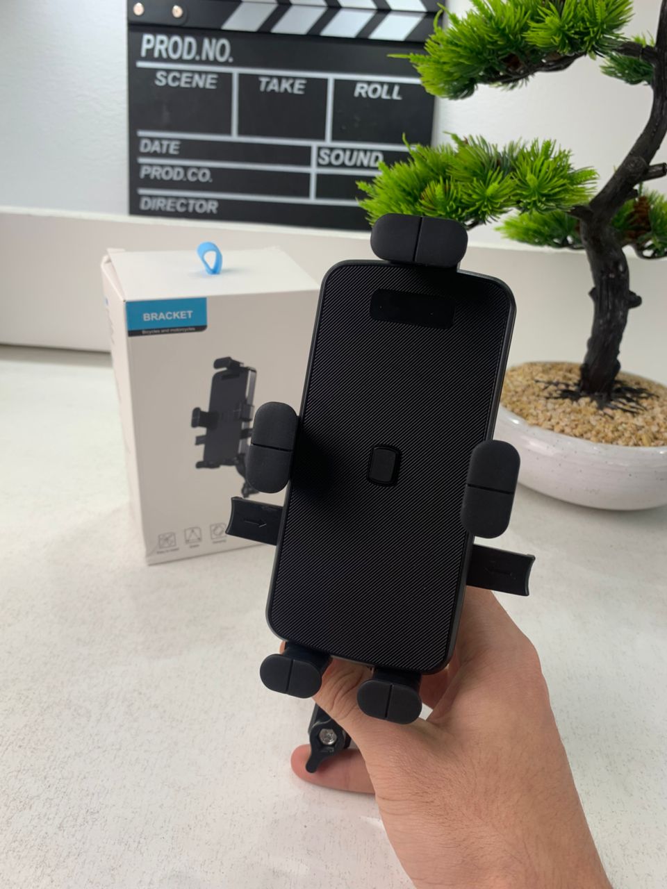 Support De Téléphone Portable pour Bicyclette et Motocross Rotatif 360 Dégrée – حامل هواتف للدراجات