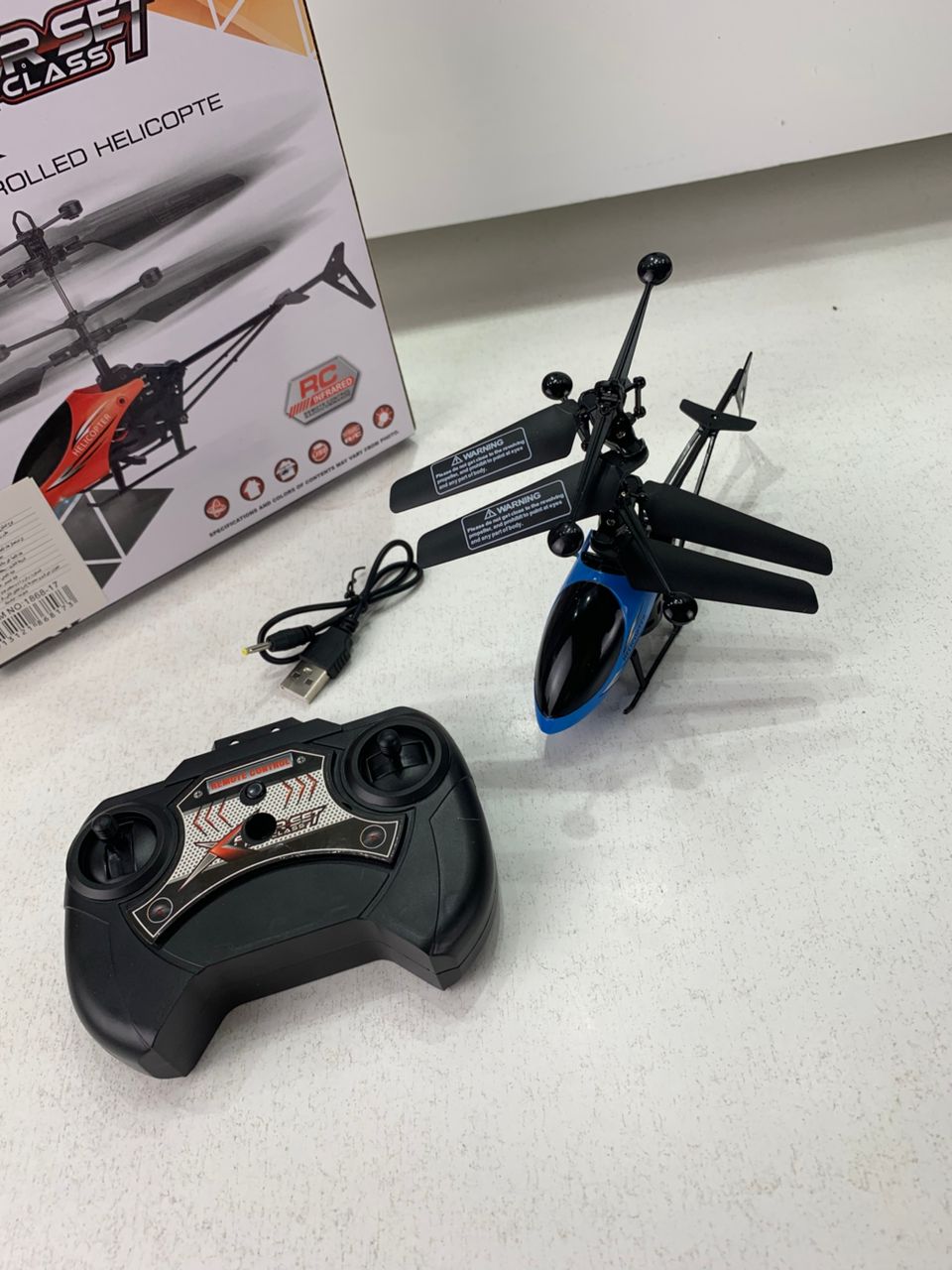 Hélicoptère Télécommandé Rechargeable pour enfants – طائرة هيليكوبتر مع يد تحكم