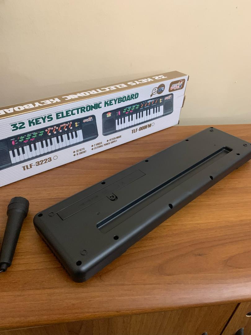 Clavier Électronique 32 Touches Sunshine avec Microphone – بيانو إلكتروني للأطفال