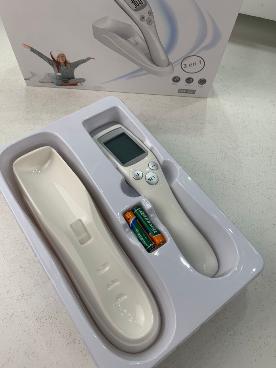 SWINGMED Thermomètre Infrarouge Frontal avec Support 3en1 – مقياس حراري مع حامل