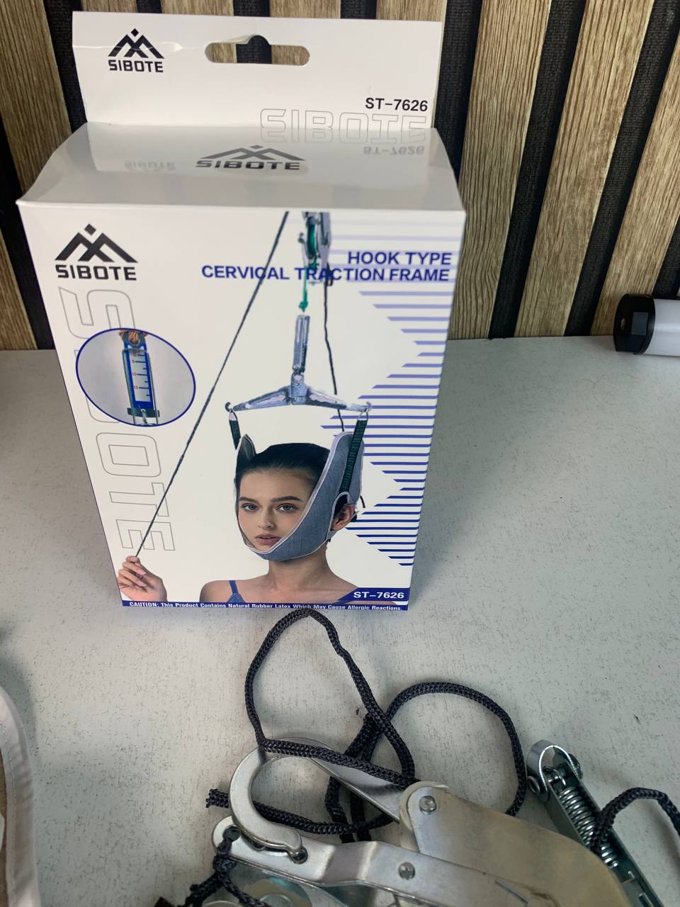 Cervical Traction Frame - موسع عنق قابل للتعديل مع خطاف بارتفاع قابل للتحكم