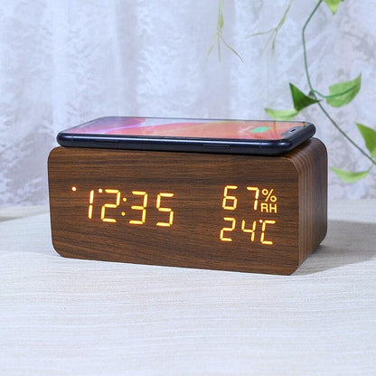 Réveil numérique de bureau en bois avec socle de charge sans fil Qi