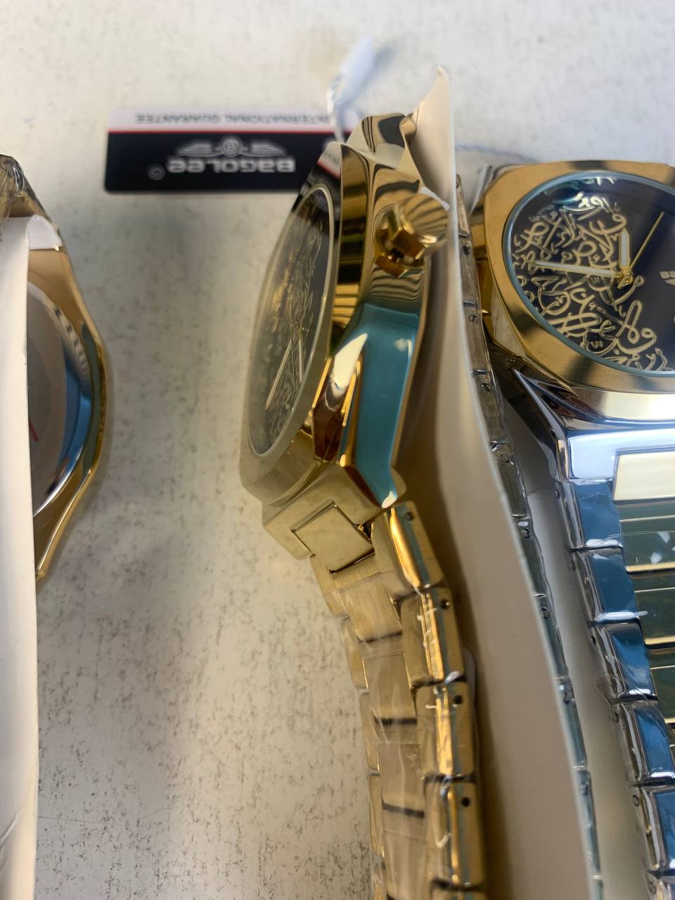 Montre Élégante avec Cadran en Calligraphie Arabe (3D Relief) - ساعة يد كلاسيكية بالخط العربي ثلاثي الأبعاد