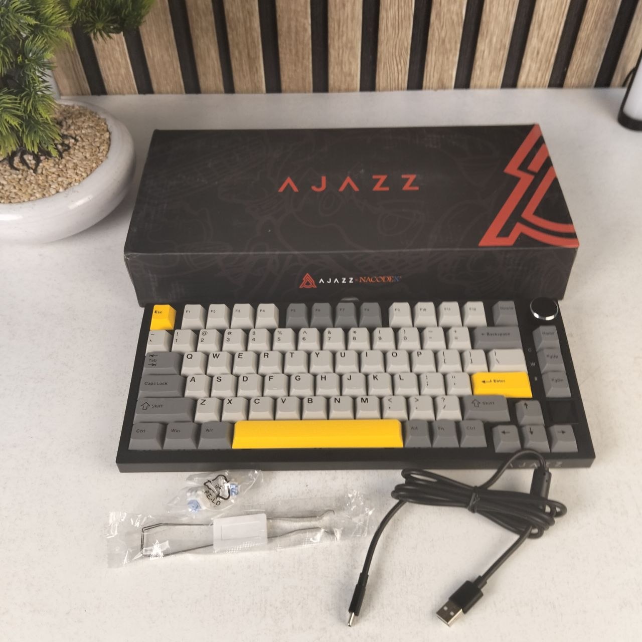 Clavier Mécanique Ajazz AK820 Pro Black avec Écran TFT et Structure Gasket - لوحة مفاتيح ميكانيكية
