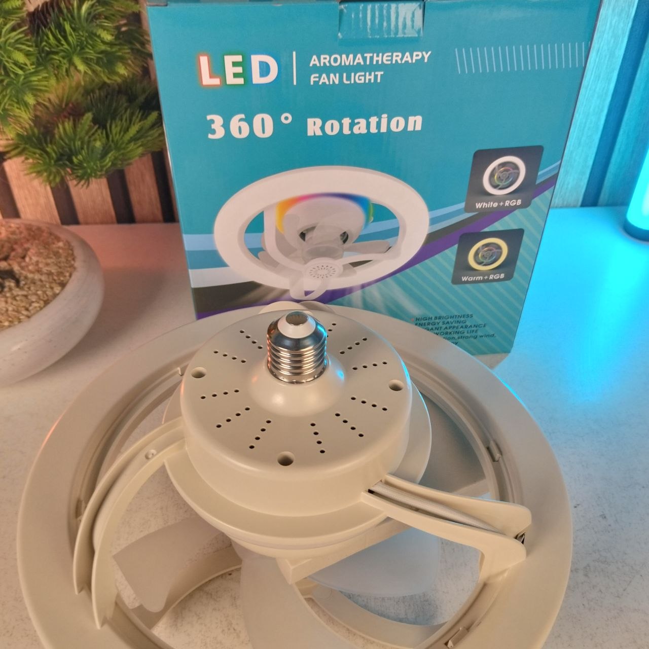 Ventilateur de Plafond Lumineux E27 avec Éclairage RGB et Télécommande - مروحة السقف الذكية إضاءة ملونة مع ريموت