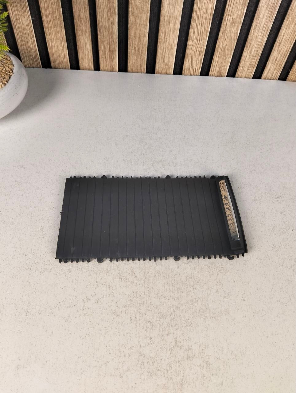 Cache Coulissant de Console Centrale pour Voiture - غطاء ستارة الكونسول الوسطي المنزلق للسيارات