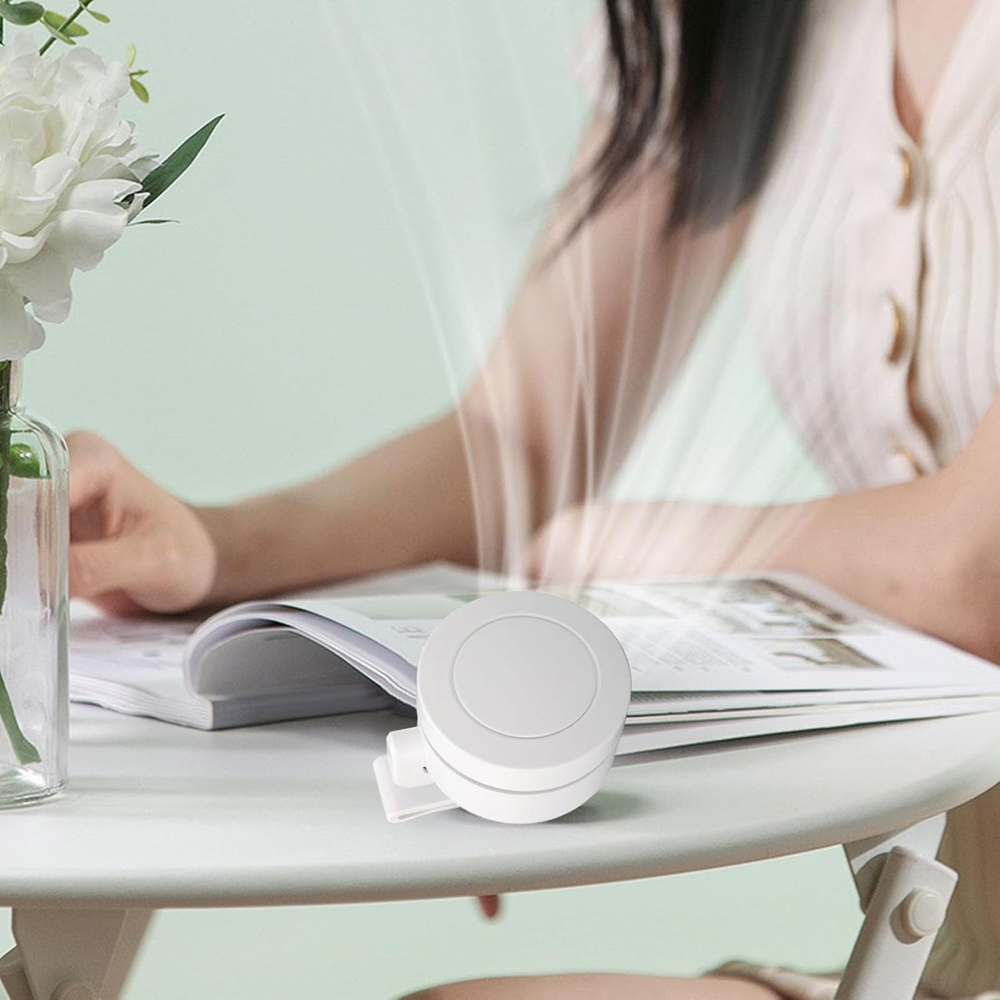 Mini Ventilateur Rechargeable USB-C Clip Orientable 360° avec 3 Vitesses - مروحة حزام صغيرة محمولة وبدون شفرات مع مشبك دوار