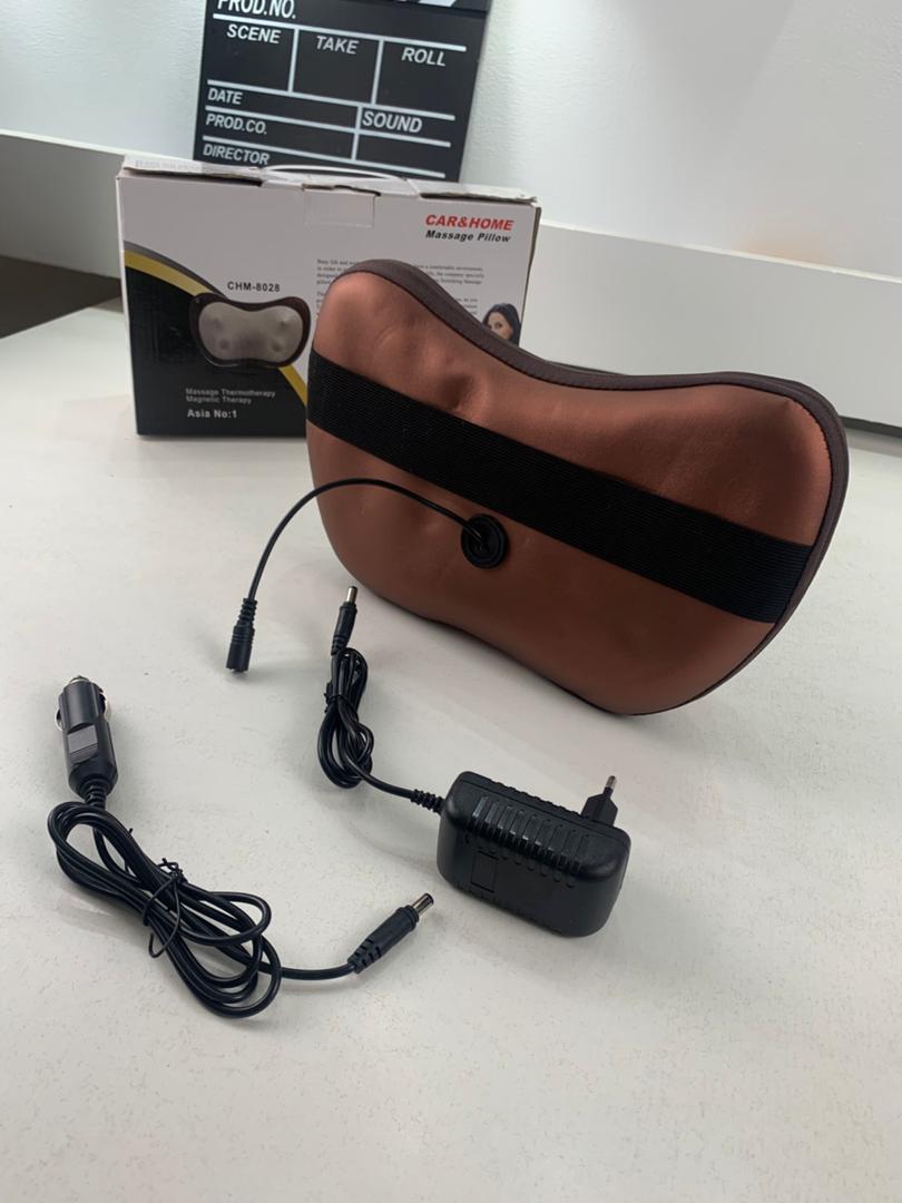 Oreiller Masseur chauffage IR, à partir du réseau 220 V et allume-cigare LuazON LMZ-046