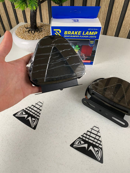 Feu arrière clignotant triangulaire à LED multicolore 2PCS – مصباح إشارة متعدد الألوان