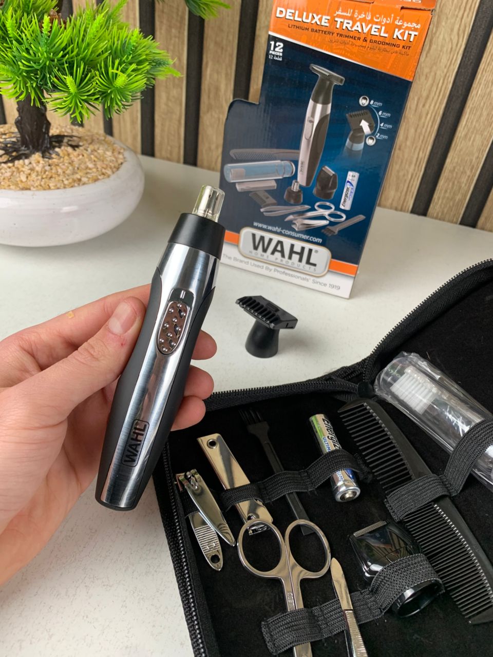 Kit de Voyage Tendeuse WAHL avec accessoires de soins pour hommes – طقم آلة حلاقة مع أدوات العناية للرجال