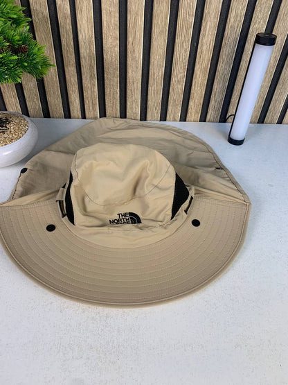Chapeau de protection solaire printemps-été avec couvrant le visage - قبعة للحماية من الشمس بتصميم شال تغطي الوجه
