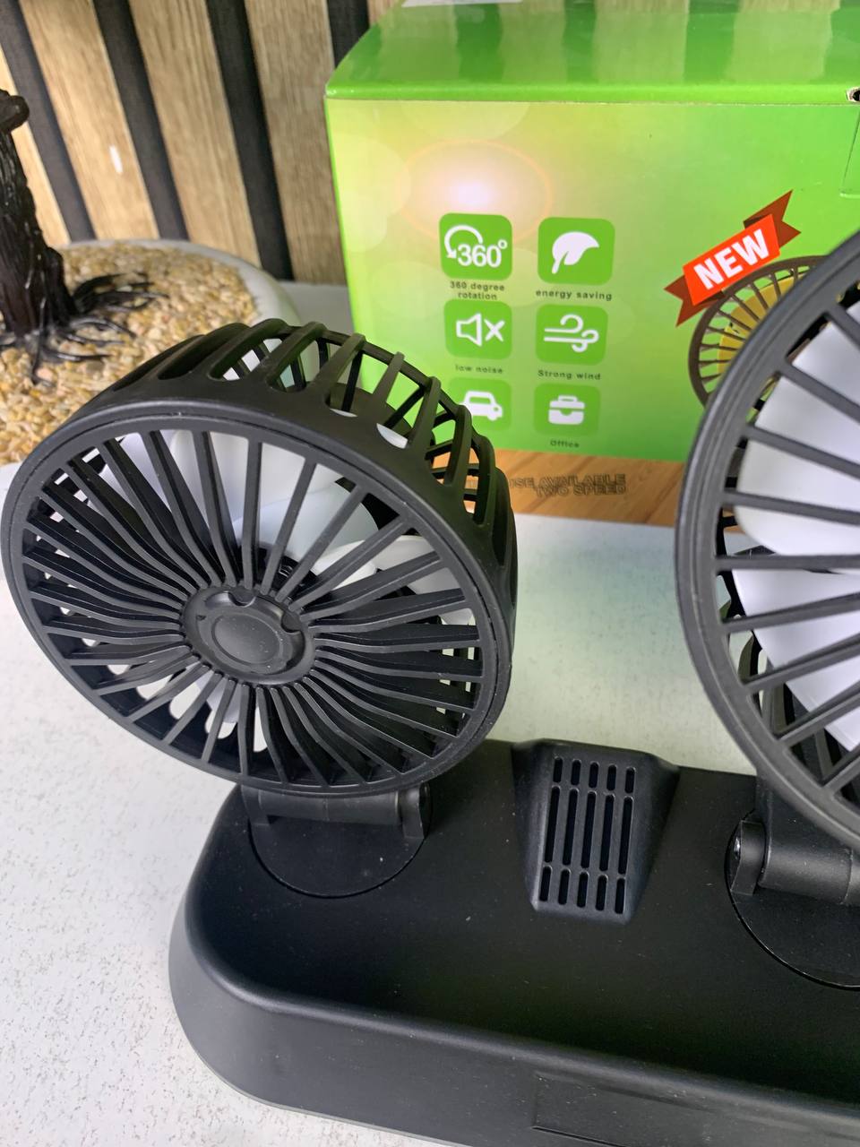 Ventilateur de Voiture USB Haute Vitesse 360° Réglable 3 Têtes 12/ 24 V - مروحة سيارة قابلة للتعديل بزاوية 360 درجة بثلاثة رؤوس