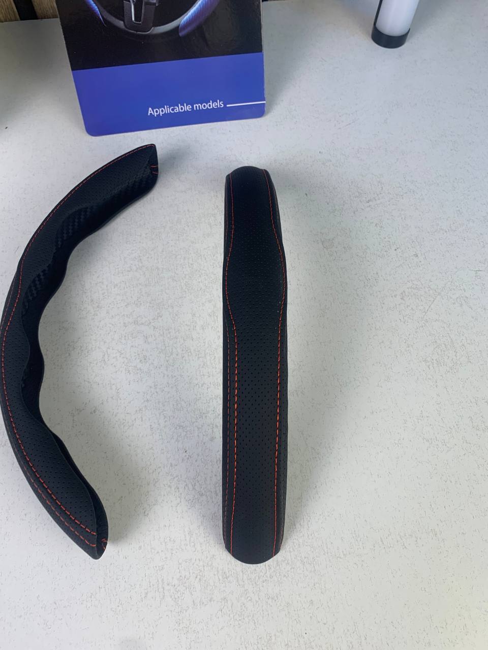 Protections de Volant Sportives en Simili Cuir 2Pcs - أغطية مقود السيارة الرياضية من الجلد