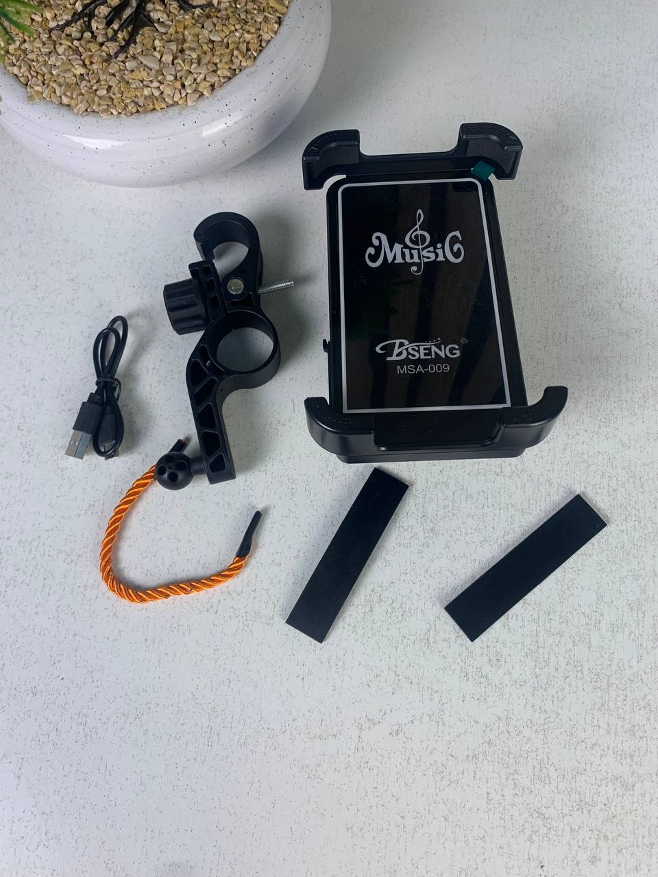 Support Téléphone avec Haut-parleur Induction et Charge Sans Fil - حامل هاتف ذكي متعدد الوظائف مع مكبر صوت وشاحن لاسلكي