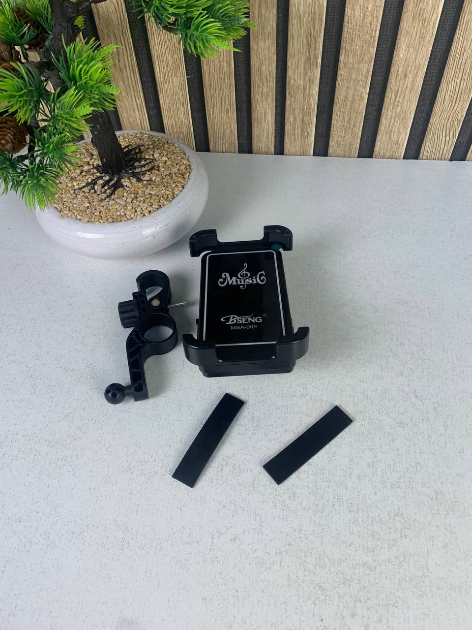 Support Téléphone avec Haut-parleur Induction et Charge Sans Fil - حامل هاتف ذكي متعدد الوظائف مع مكبر صوت وشاحن لاسلكي