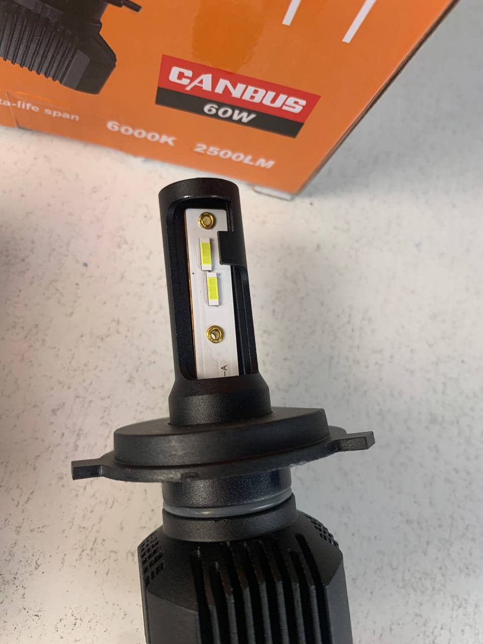 Kit Lampe de phare Canabus M1 H4 LED 6000K 60W - مصابيح إضاءة أمامية للسيارات