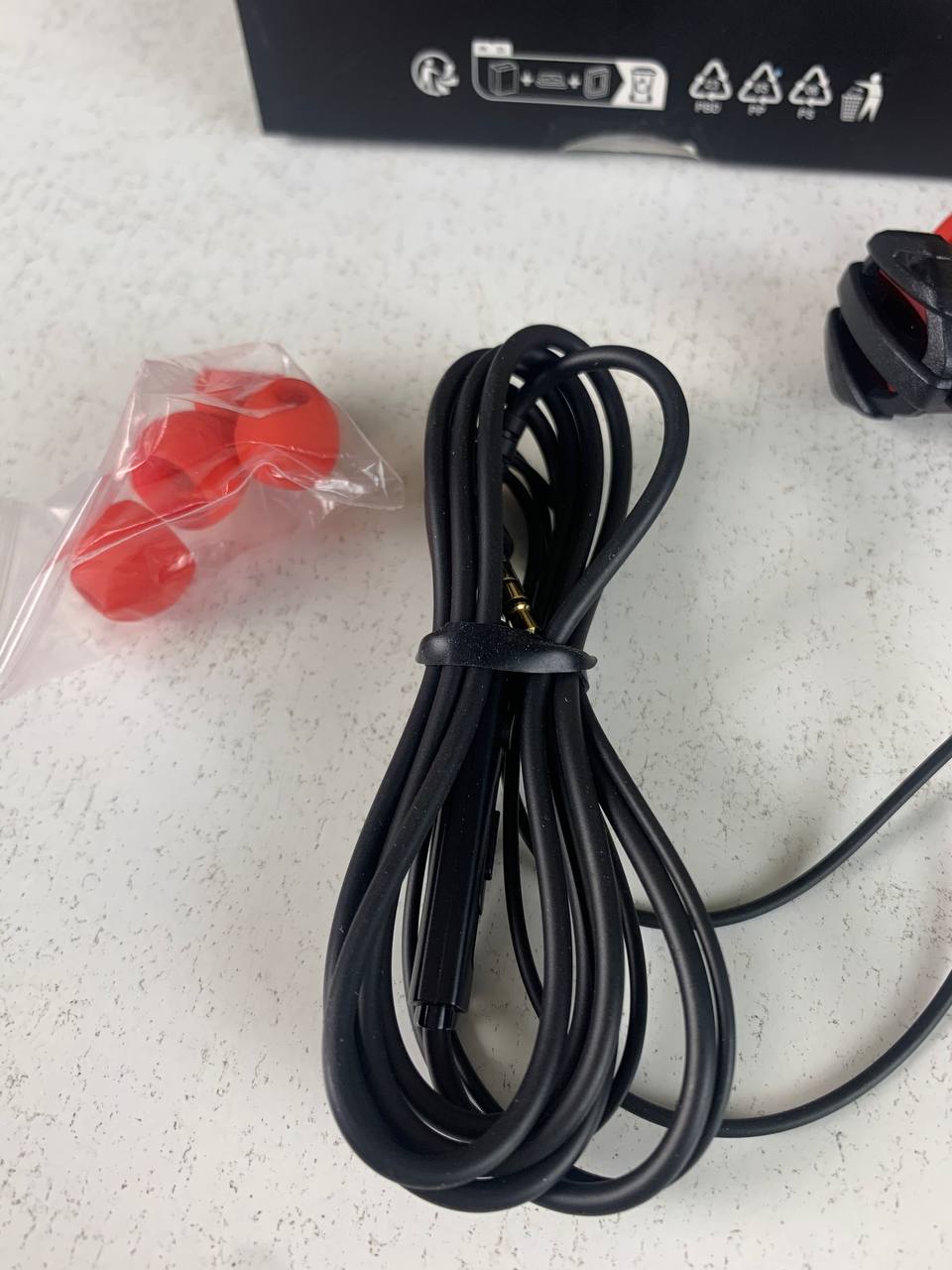 Écouteurs de jeu filaire intra-auriculaire avec microphone E-Sport Hoco M105 - سماعات ألعاب إحترافية مع ميكروفون