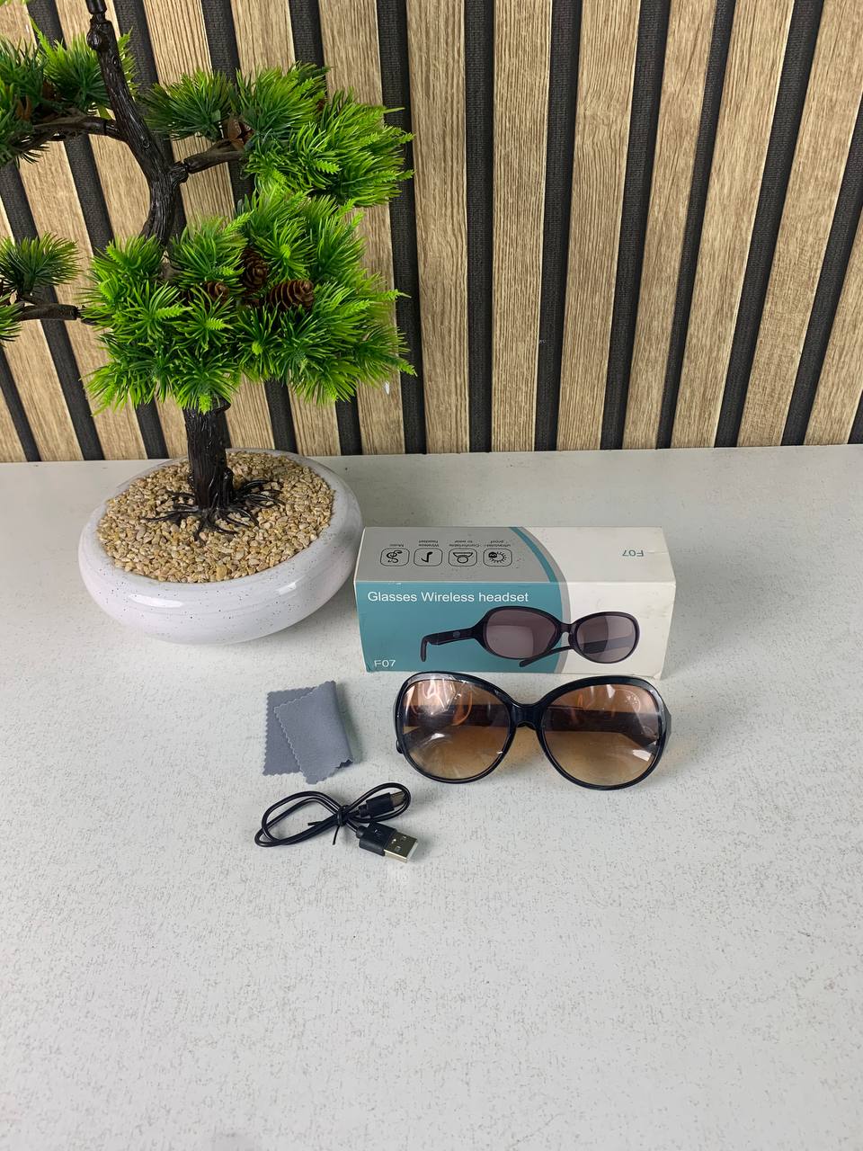 Lunettes de soleil intelligentes ecouteurs sans fil Bluetooth, appels mains libres - نظارات شمسية ذكيةو سماعات رأس لاسلكية بتقنية البلوتوث