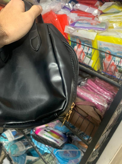 Pochette cosmétique ensimili cuir à double fermeture éclair