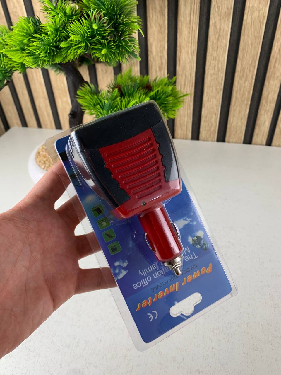 Convertisseur de tension automatique pour voitures 100W DC 12V à AC 220V – محول تيار الكهربائي