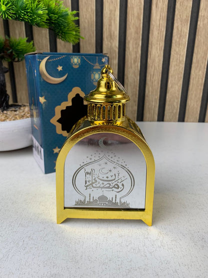 Lanterne de Ramadan Dorée LED Design Traditionnel avec Silhouette – فانوس مضيء لشهر رمضان