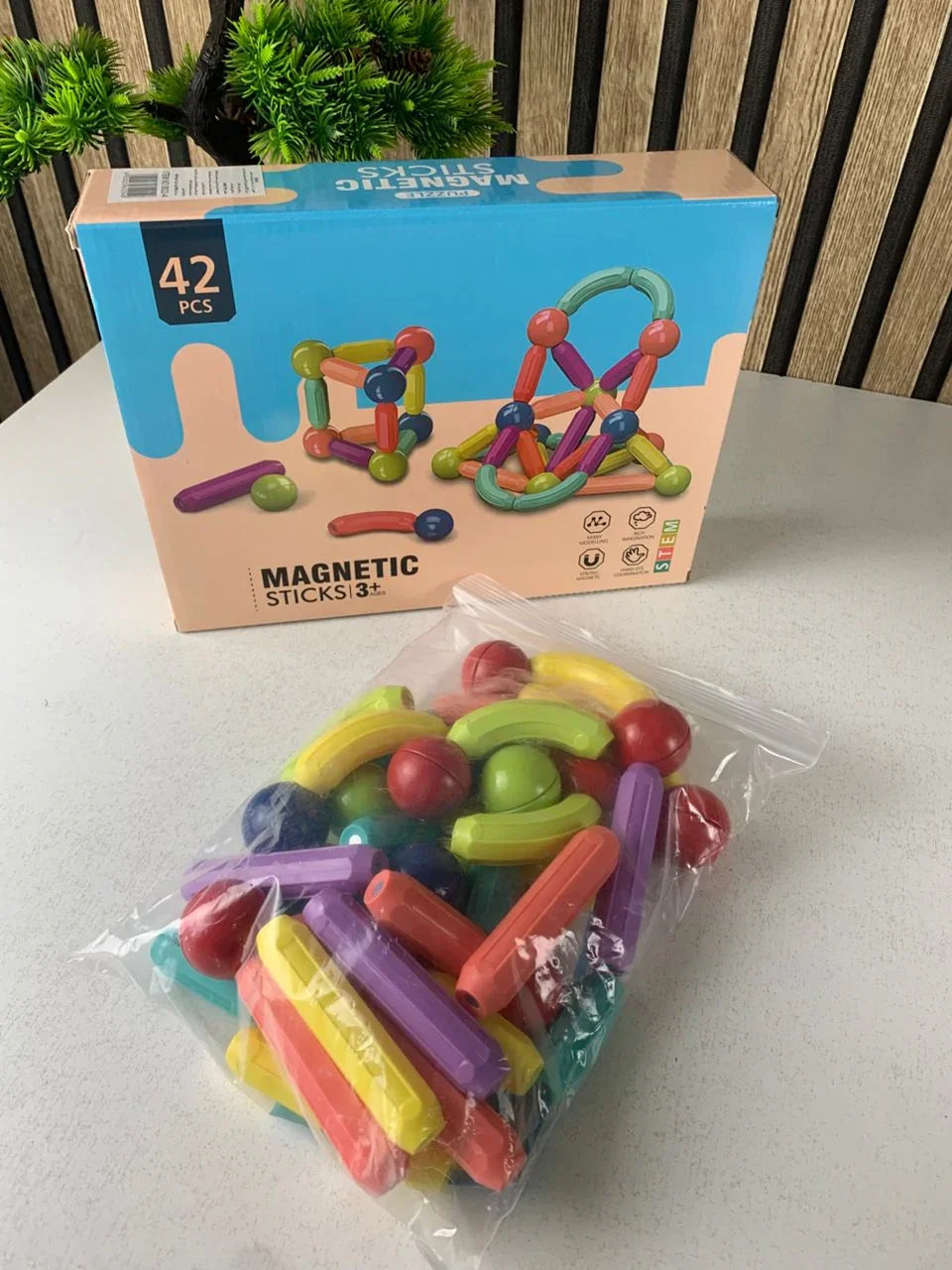 Blocs de Construction Magnétiques 42 pièces pour Enfants – لعبة تركيب القطع المغناطسية للأطفال