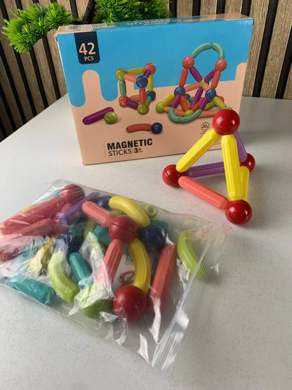 Blocs de Construction Magnétiques 42 pièces pour Enfants – لعبة تركيب القطع المغناطسية للأطفال