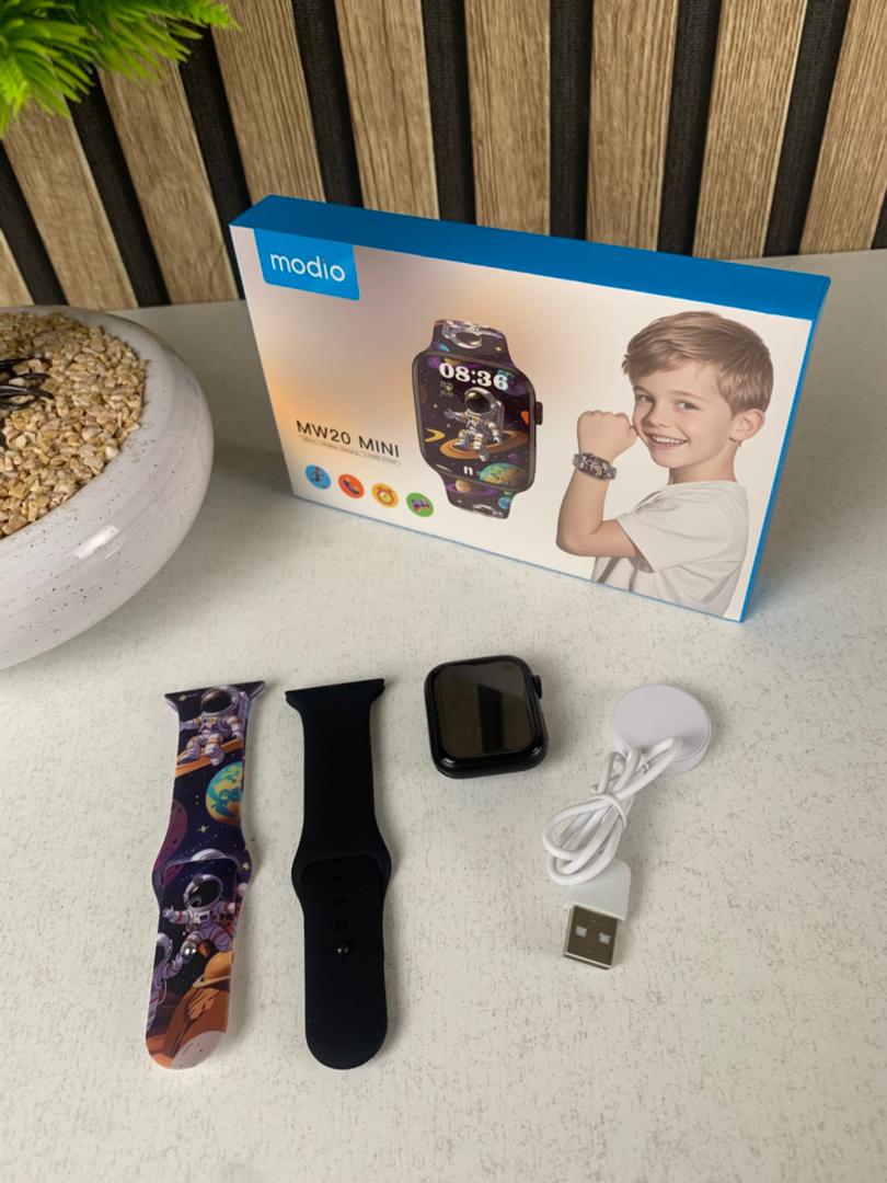 Smartwatch Modio MW20 Mini pour filles et garçons avec 2 bracelets – ساعة ذكية للأطفال