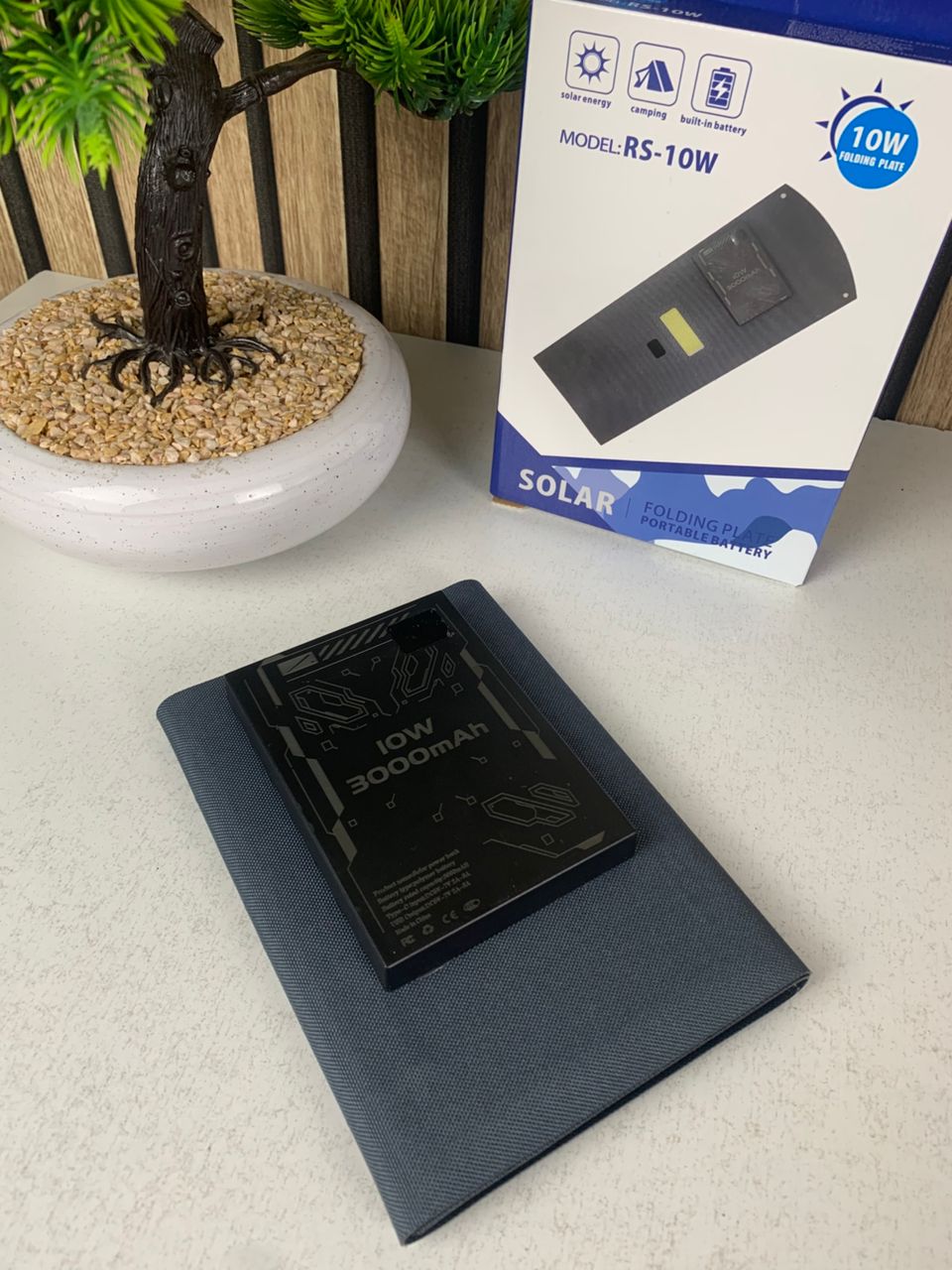 Panneau solaire USB pliable et portable capacité 3000mAh 10W – وحدة طاقة تشحن بالطاقة الشمسية