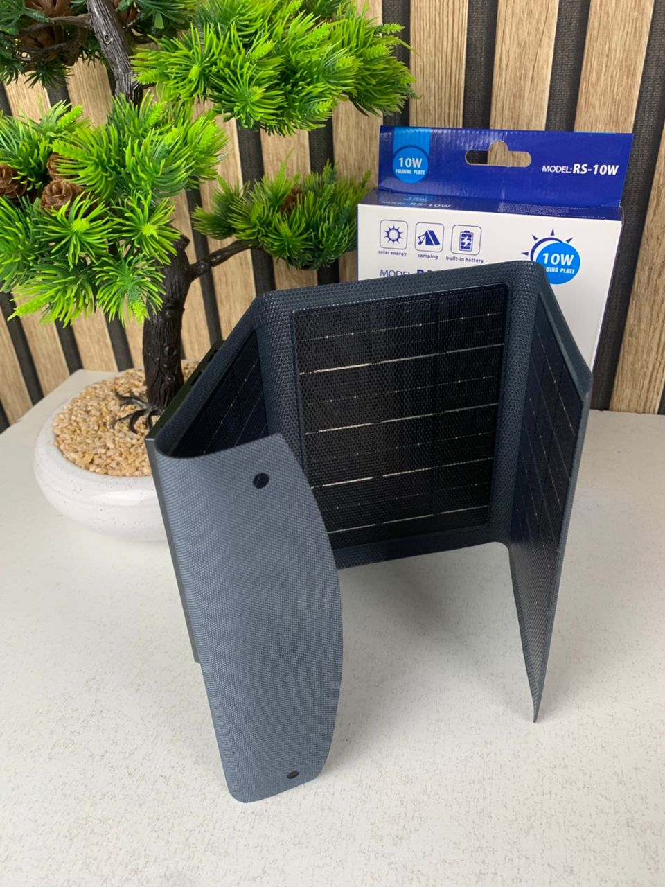 Panneau solaire USB pliable et portable capacité 3000mAh 10W – وحدة طاقة تشحن بالطاقة الشمسية