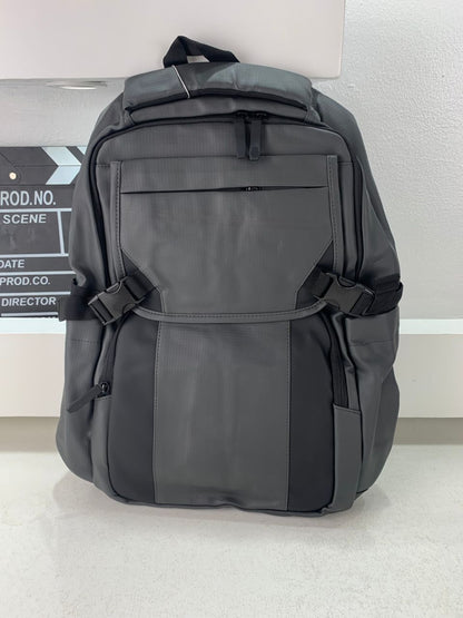 Sac à Dos Urbain pour Hommes Solide et Confortable 26003 Gris – حقيبة ظهر رجالية