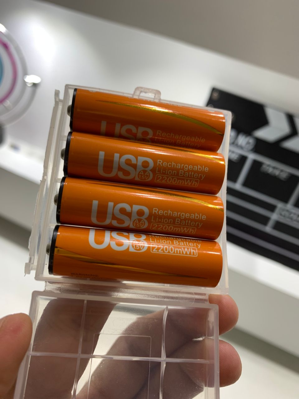 Pack de 4 Piles Rechargeables USB Type-C – AA 1.5V 2200 mAh – علبة من 4 بطاريات قابلة للشحن
