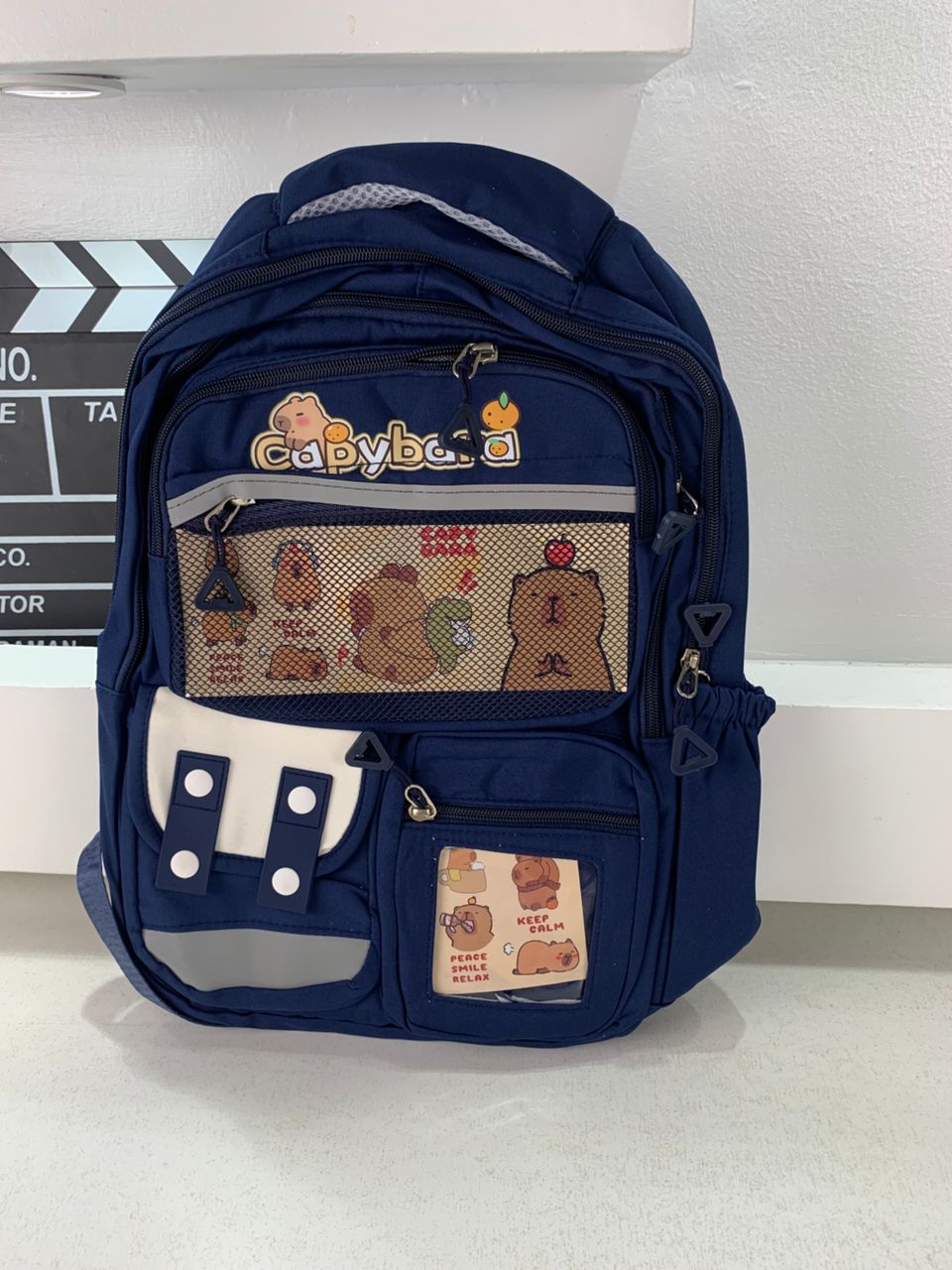 Sac à Dos Enfant Kawaii Capybara Bleu Nuit – حقيبة ظهر للأطفال أزرق ليلي
