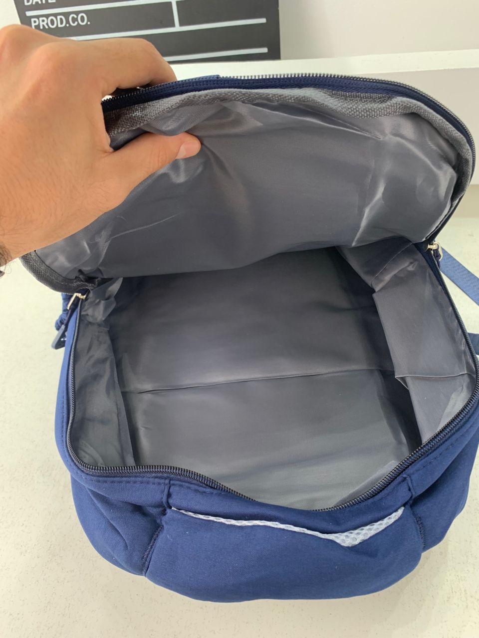 Sac à Dos Enfant Kawaii Capybara Bleu Nuit – حقيبة ظهر للأطفال أزرق ليلي