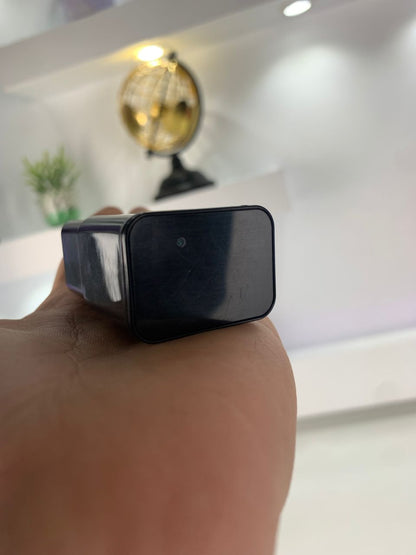 Caméra Chargeur WiFi Camouflée – كاميرا خفية واي فاي على شكل شاحن
