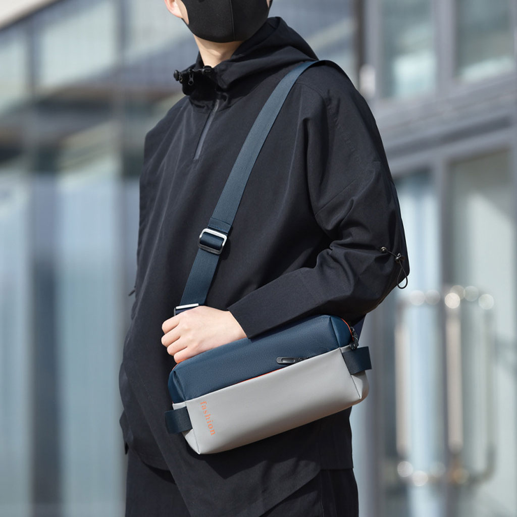Sac de Poitrine Fashion pour hommes avec bandoulière LX067 – حقيبة أغراض حجم كبير