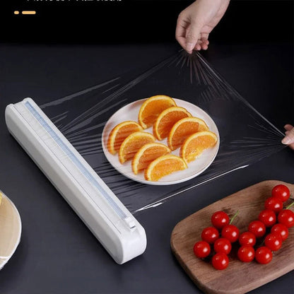 Distributeur de Film Alimentaire Étirable en Cuisine – موزع ورق في المطبخ