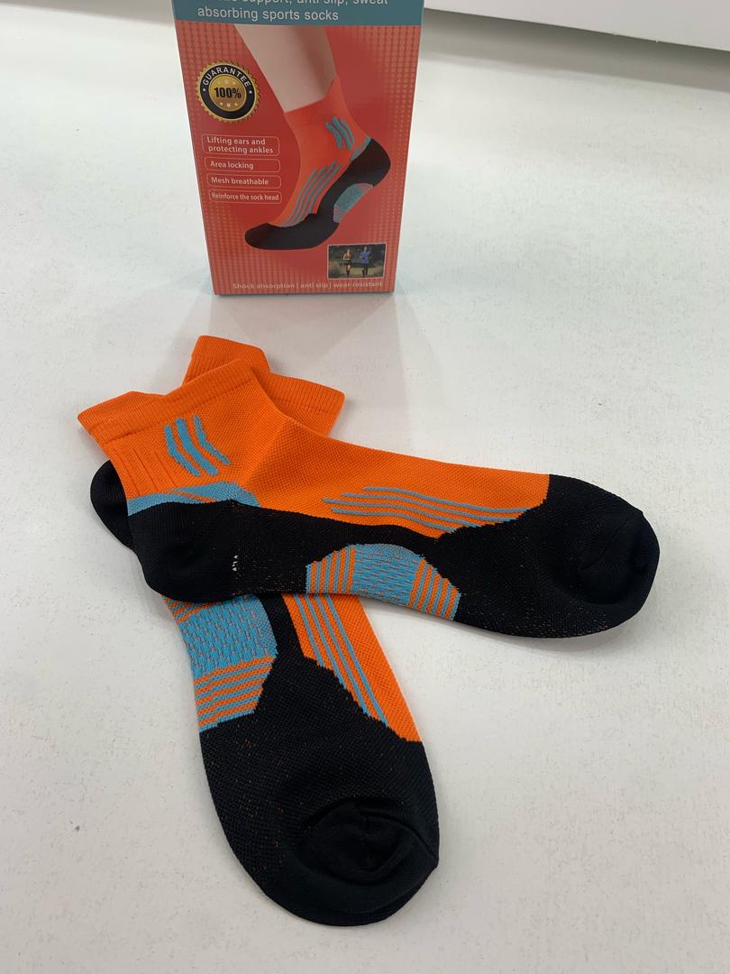 Chaussettes de Sport à la Cheville Antidérapant Orange – جوارب رياضية غير قابلة للإنزلاق