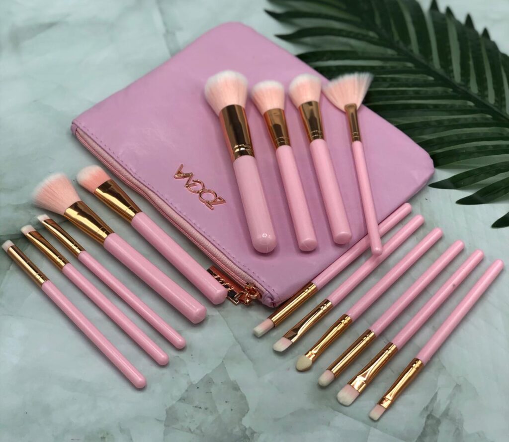 Pack Spécial Organisateur de maquillage + Trousse de 15 Pinceaux zoeva professionnels