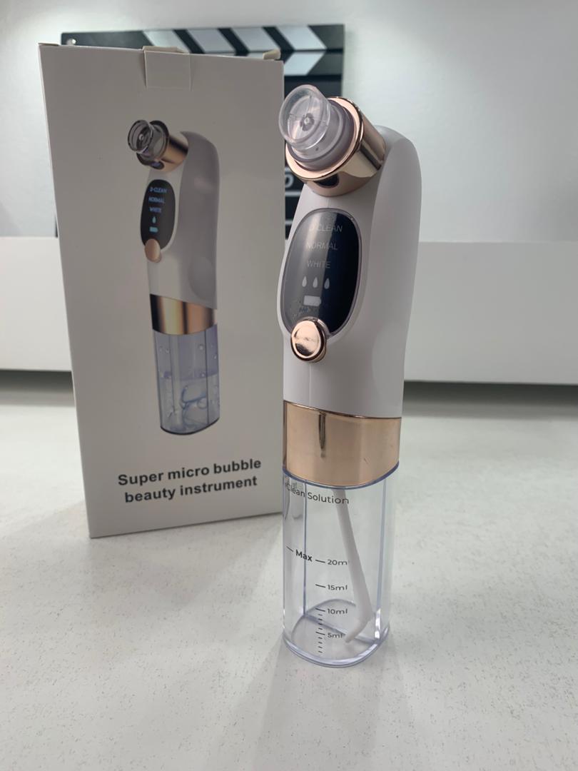 Aspirateur de Point Noirs avec 6 têtes d’aspiration et 3 modes – جهاز إزالة الرؤوس السوداء
