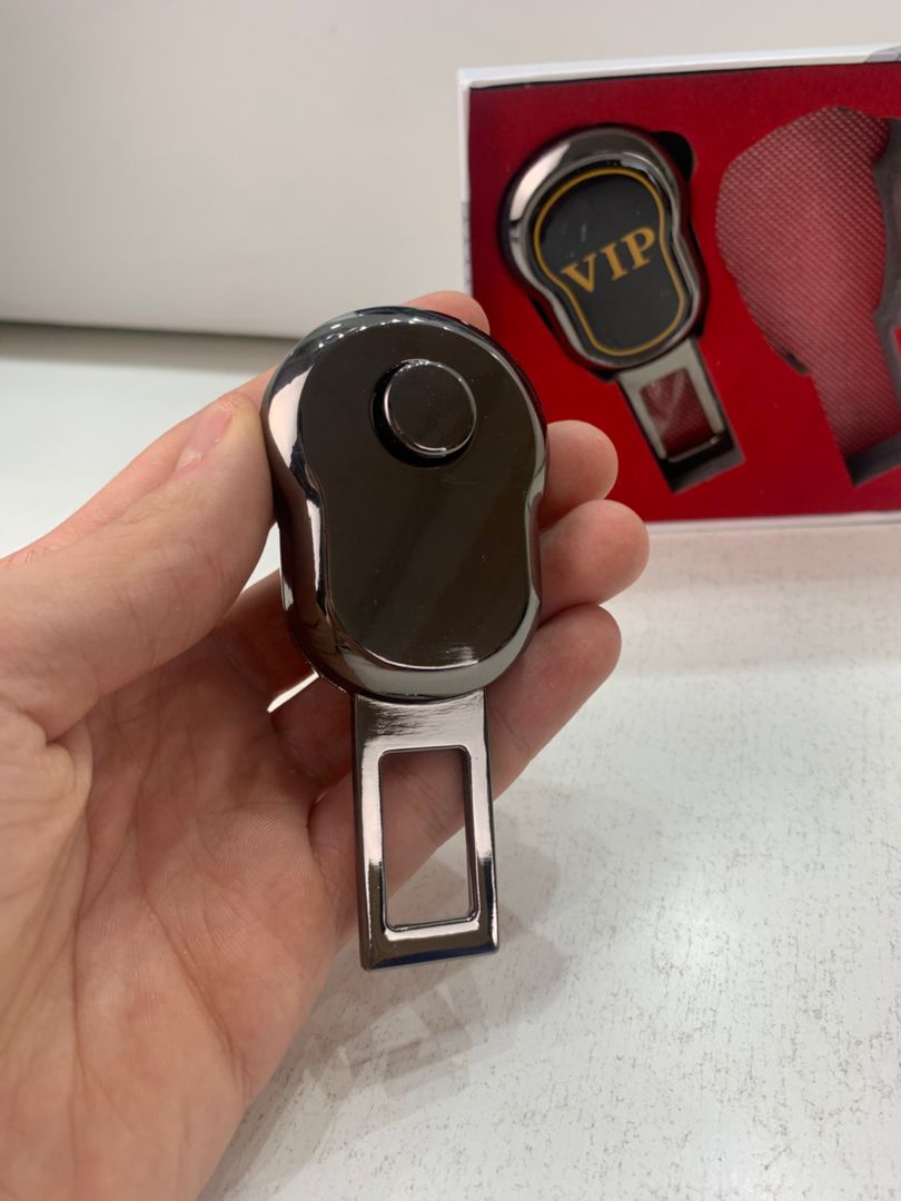 Attache Ceinture pour voiture 2Pcs Design VIP