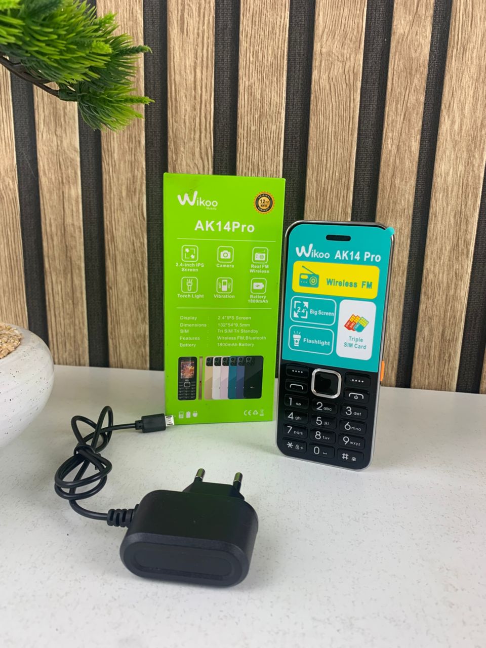 Téléphone Portable Wikoo AK14 Pro Triple SIM – هاتف نقال