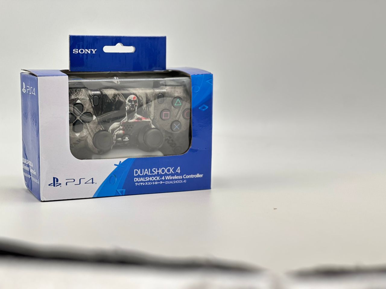 SONY DualShock Manette PS4 Sans Fil, Batterie Rechargeable (High Copy) – Edition God of War