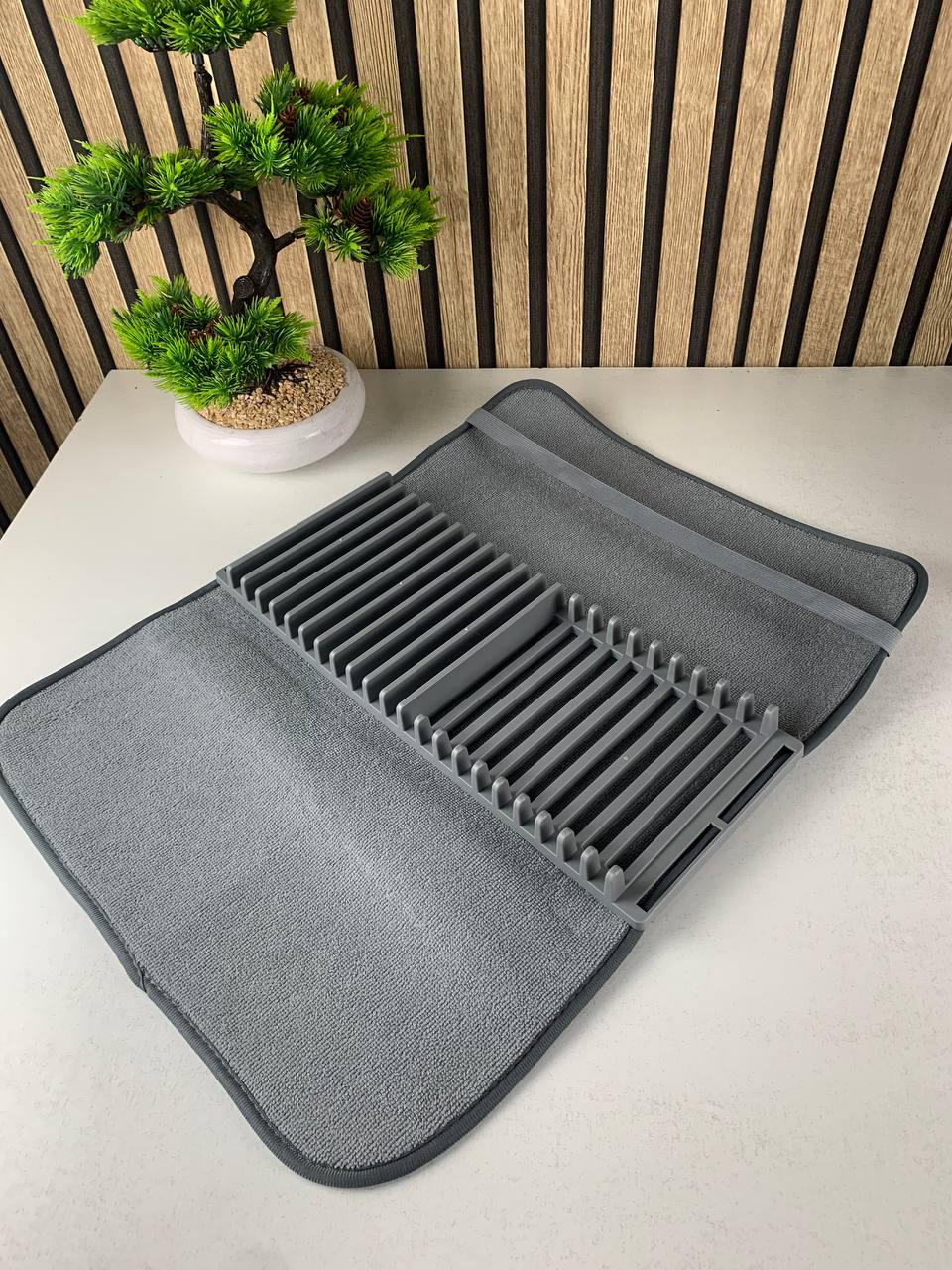 Serviette absorbant en fibres microscopiques avec une base amovible pour vaisselles – منشفة تنشيف و تجفيف الأواني