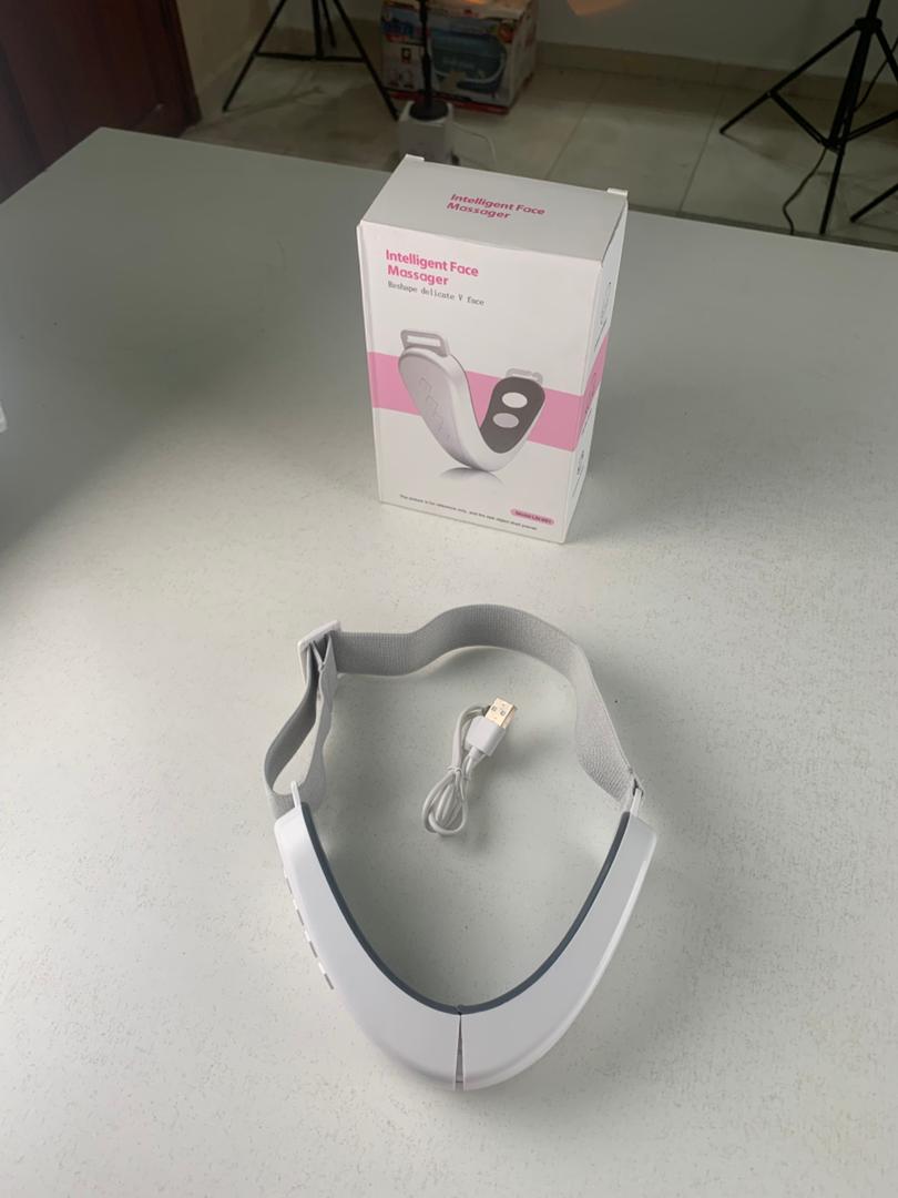 Machine de Réduction de Double Menton Avec 6 Modes Et 12 Niveaux D’intensité – جهاز تنحيف الوجه