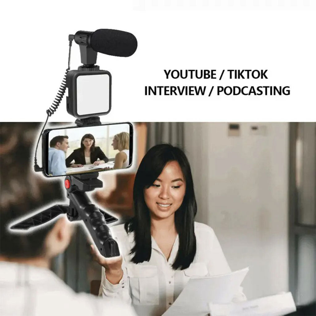 Kit d’enregistrement vidéo pour smartphone et appareil photo avec microphone à LED intégré – طقم تصورير إحترافي مع ميكروفون وإضاءة مدمجة