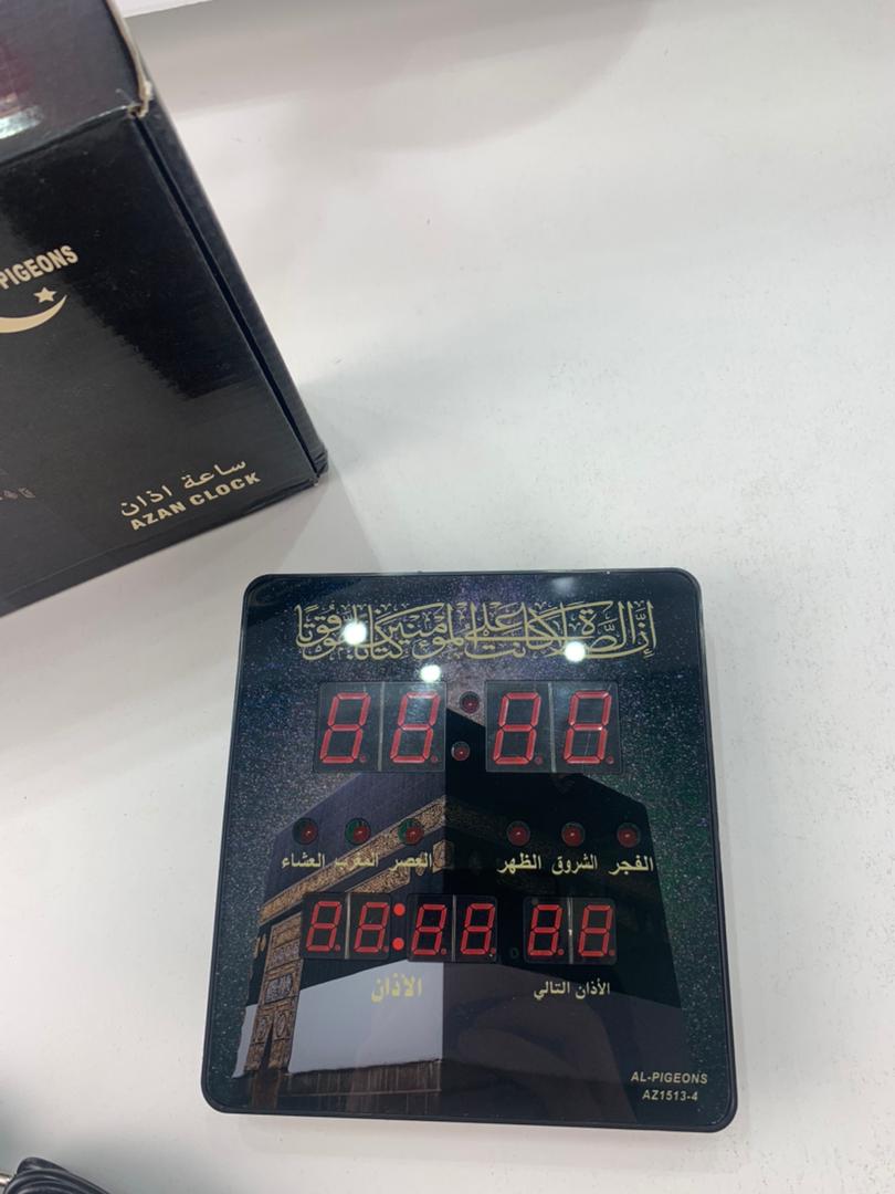 Horloge Islamic Digitale LED avec Heures de Prière Automatiques et Appel à la Prière – ساعة رقمية مع أوقات الصلاة والأذان
