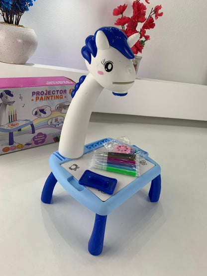 Jouet Projecteur de Dessin Aolieh, Table de Dessin Éducative pour Enfants avec Projecteur LED et Accessoires – لعبة جهاز عرض الرسم للأطفال